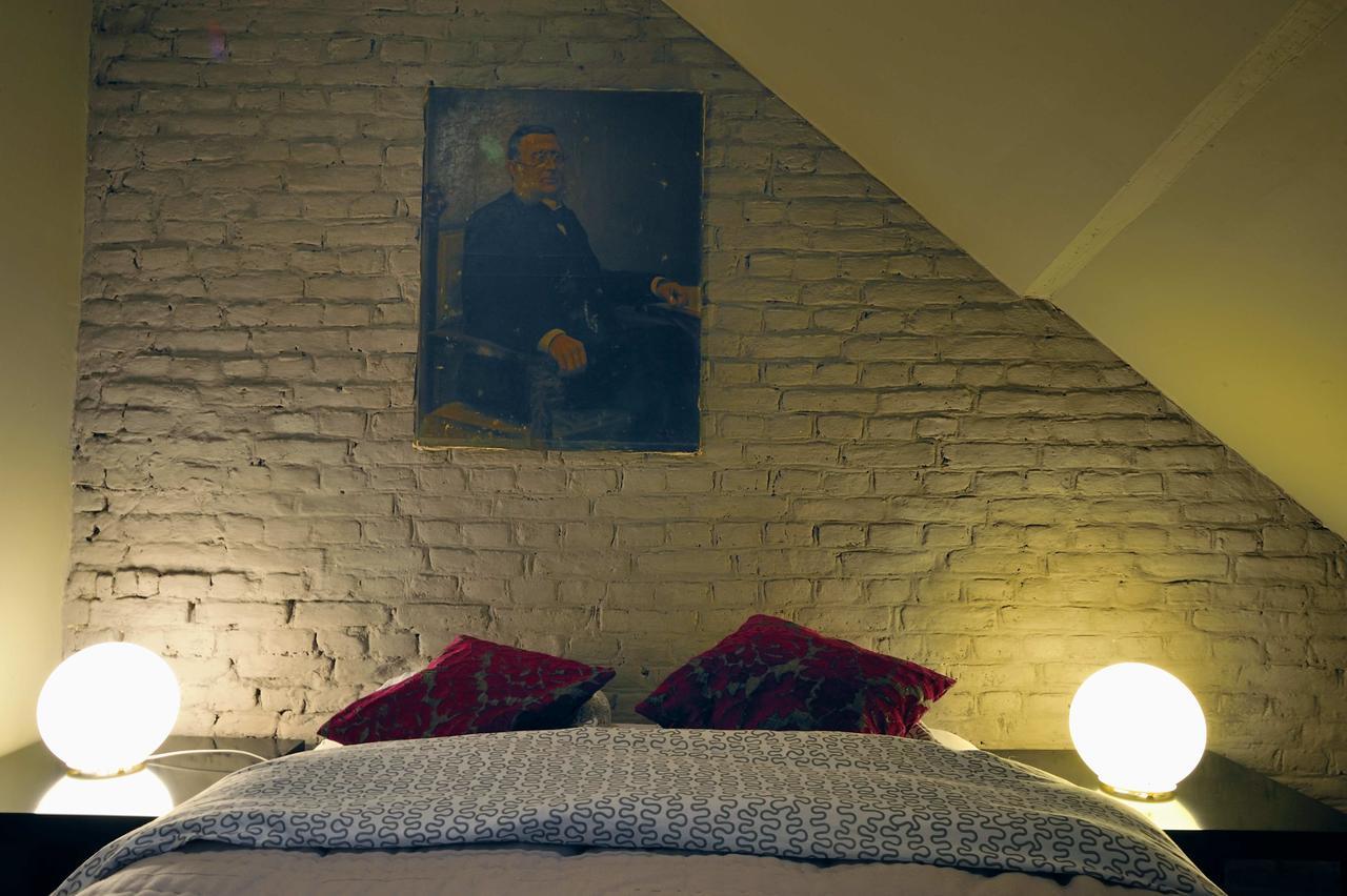 Studio Et Appartement La Tete En L'Air Дюрби Екстериор снимка